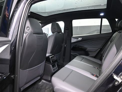 Used 2023 Volkswagen ID.4 Pro S image 26