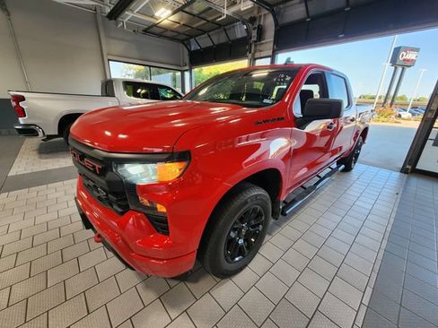 Used 2024 Chevrolet Silverado 1500 Custom w/ LPO, Dark Essentials Package RWD image 3
