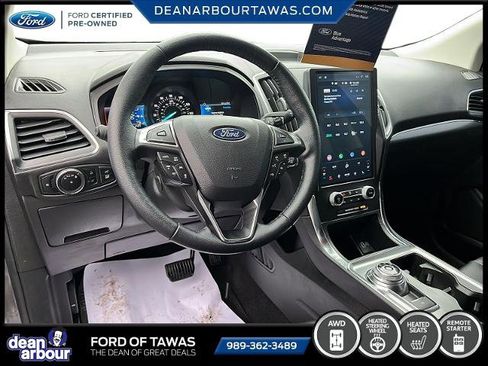 Certified 2024 Ford Edge Titanium w/ Equipment Group 301A image 3