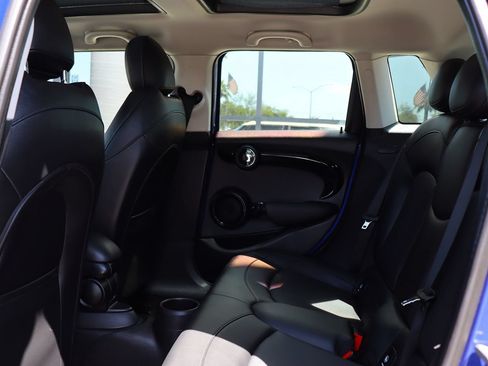 Used 2019 MINI Cooper S FWD image 30