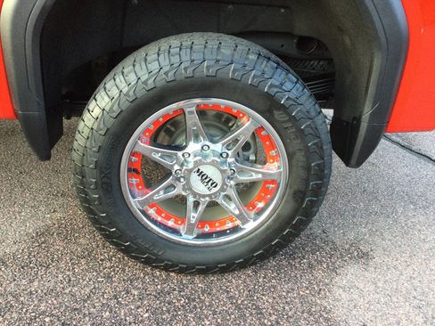 Used 2020 GMC Sierra 2500 SLE w/ SLE Value Package; AWD/4WD image 5