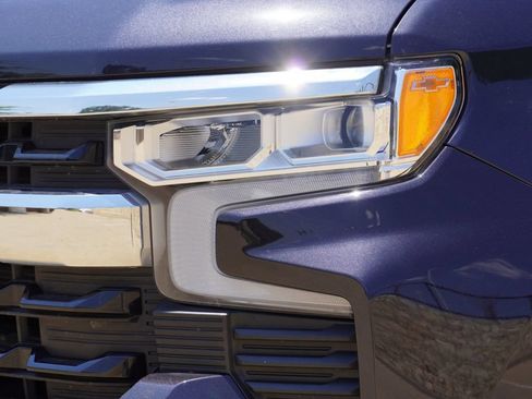 Used 2024 Chevrolet Silverado 1500 LT AWD/4WD image 4