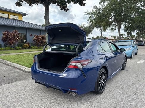 Used 2023 Toyota Camry SE image 19