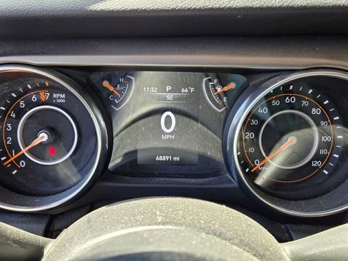 Used 2020 Jeep Gladiator Sport w/ Quick Order Package 24S image 3