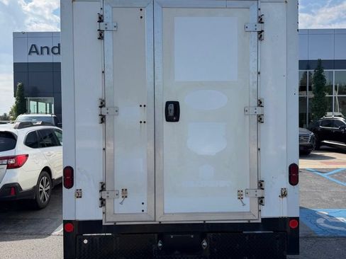 Used 2023 Chevrolet Express 3500 w/ Power Convenience Package RWD image 5