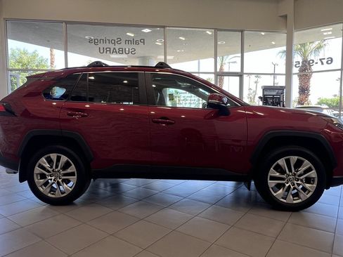 Used 2025 Toyota RAV4 XLE Premium FWD image 6