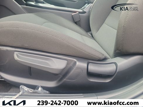 New 2026 Kia K4 FWD image 24