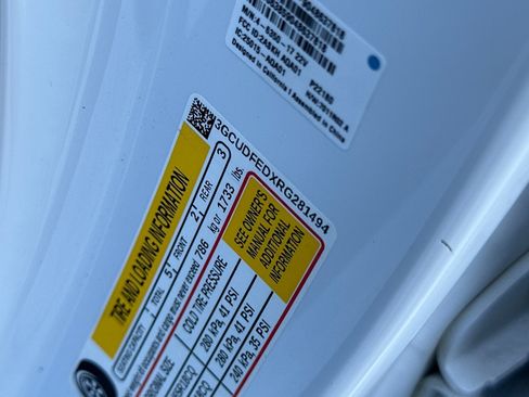 Used 2024 Chevrolet Silverado 1500 LT Trail Boss w/ Protection Package image 40