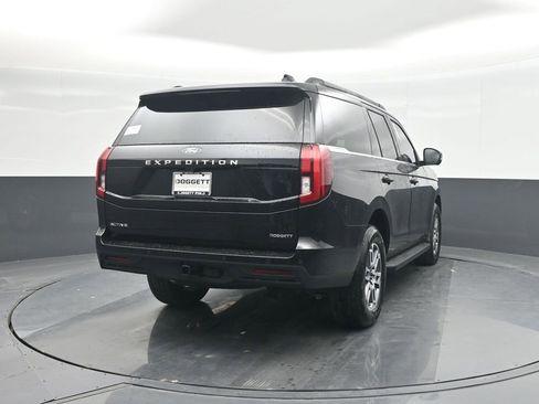 New 2025 Ford Expedition Active RWD image 24