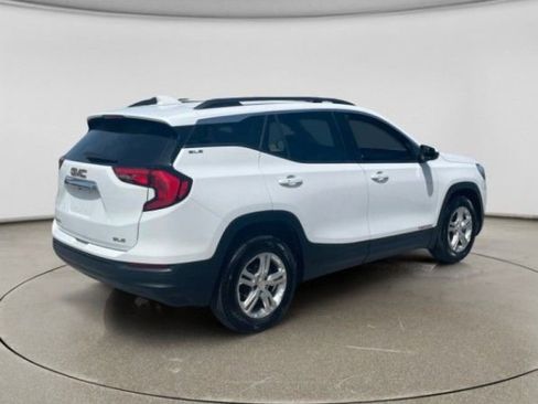 Used 2020 GMC Terrain SLE w/ Driver Convenience Package FWD image 8