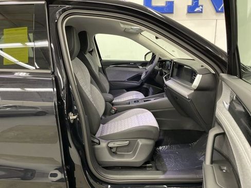 New 2026 Volkswagen Tiguan S image 10