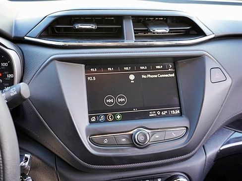 Used 2022 Chevrolet TrailBlazer LS image 24