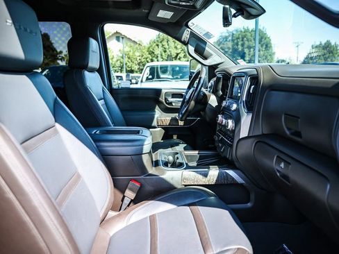 Used 2021 GMC Sierra 2500 Denali w/ Denali Black Diamond Edition image 28