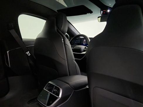 Used 2024 Lucid Air Touring AWD/4WD image 42
