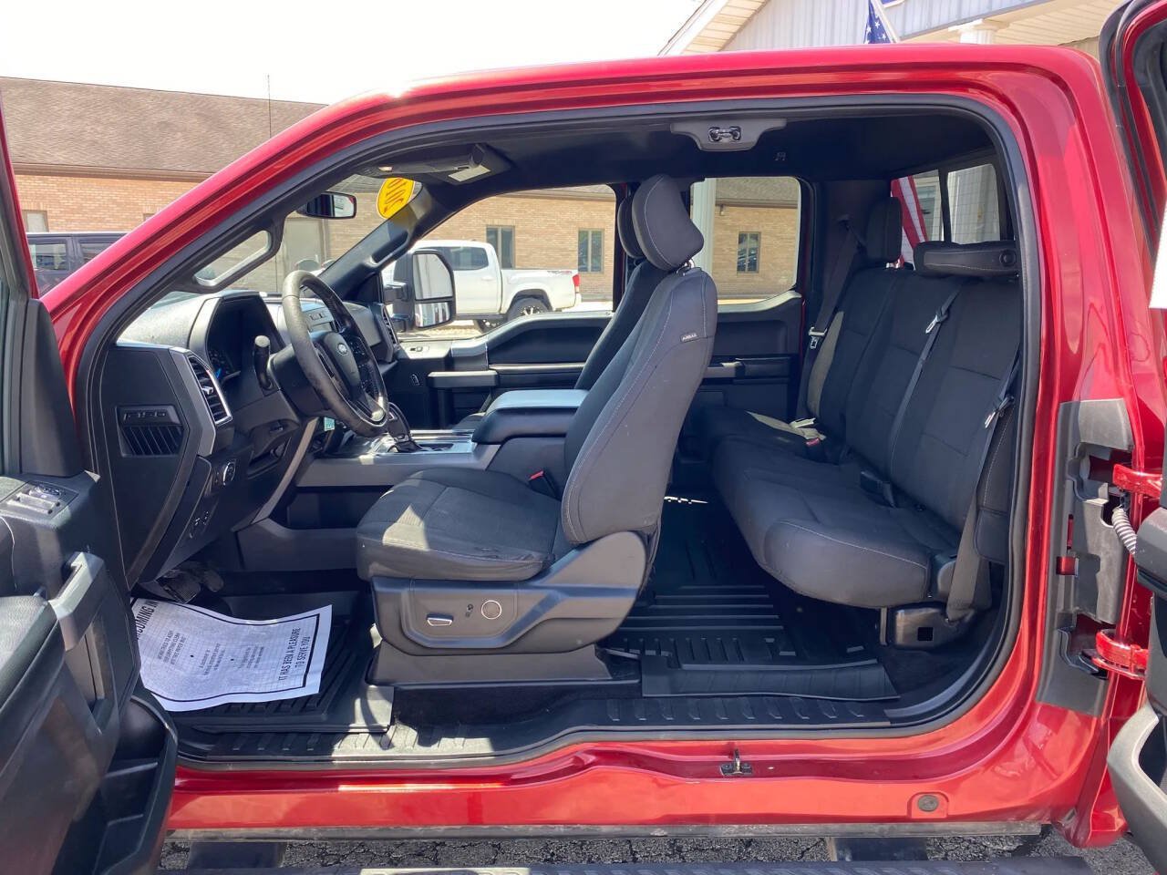 Used 2016 Ford F150 XLT w/ Equipment Group 302A Luxury AWD/4WD image 17