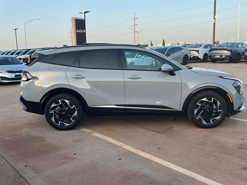 Used 2024 Kia Sportage SX FWD image 8