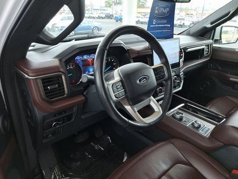 Certified 2024 Ford Expedition Limited image 7