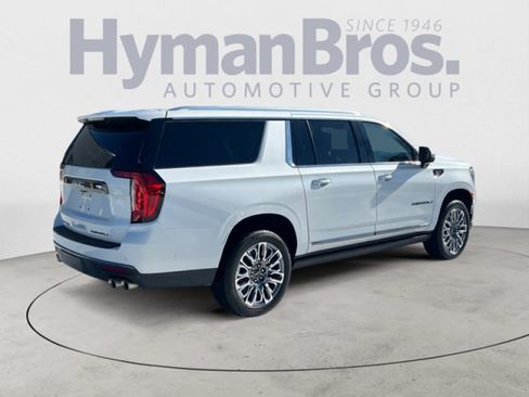 Used 2024 GMC Yukon XL Denali Ultimate AWD/4WD image 3