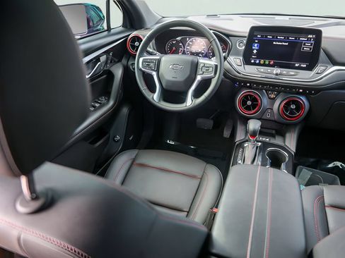Used 2024 Chevrolet Blazer RS w/ Enhanced Convenience Package FWD image 28