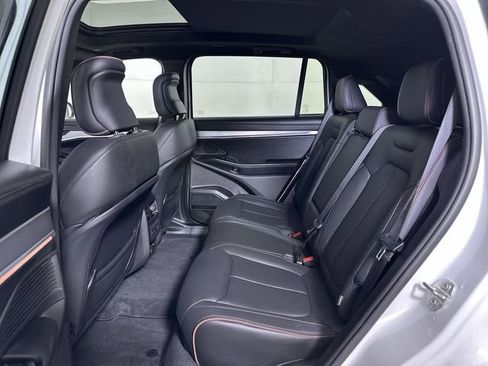 Used 2024 Jeep Wagoneer Launch Edition image 26