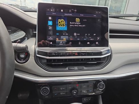 Used 2023 Jeep Compass Limited w/ Sun and Sound Group image 2