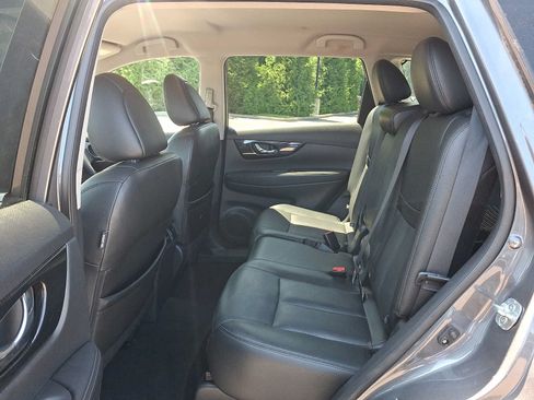 Used 2018 Nissan Rogue SL AWD/4WD image 10