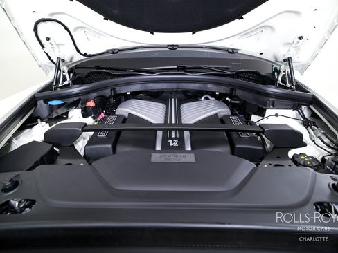 Used 2026 Rolls-Royce Cullinan AWD/4WD image 39