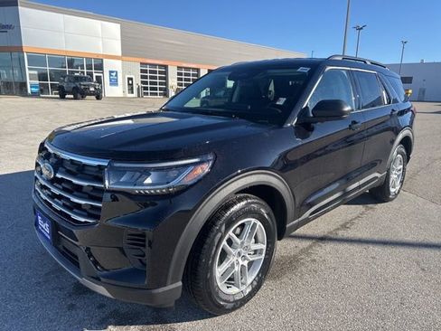 New 2026 Ford Explorer Active image 7
