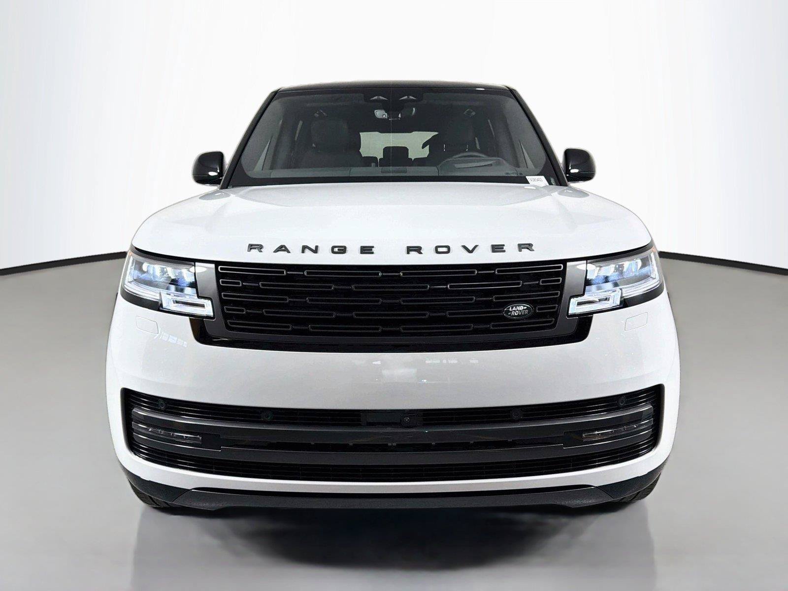 New 2026 Land Rover Range Rover Long Wheelbase SE AWD/4WD image 2