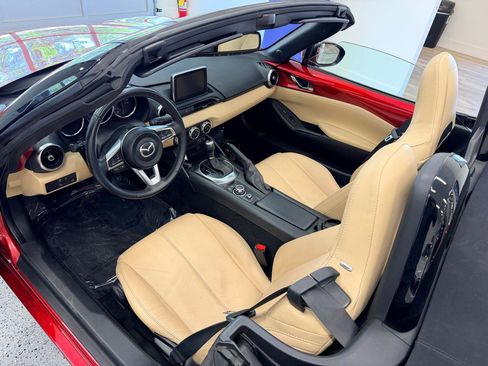 Used 2017 MAZDA MX-5 Miata Grand Touring RWD image 20