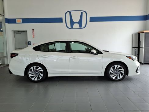 Used 2025 Subaru Legacy Limited AWD/4WD image 4