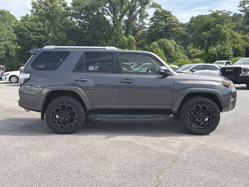 Used 2018 Toyota 4Runner SR5 Premium AWD/4WD image 7