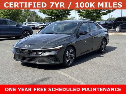 Used 2025 Hyundai Elantra Sport FWD image 5