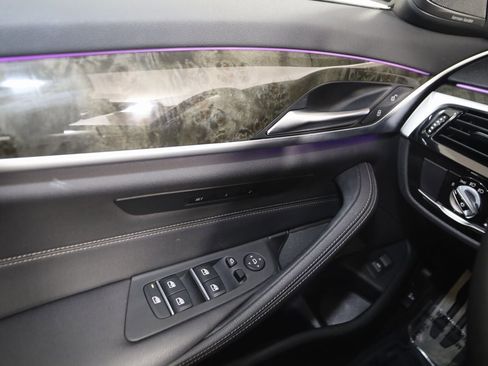 Used 2023 BMW 540i xDrive w/ M Sport Package image 36