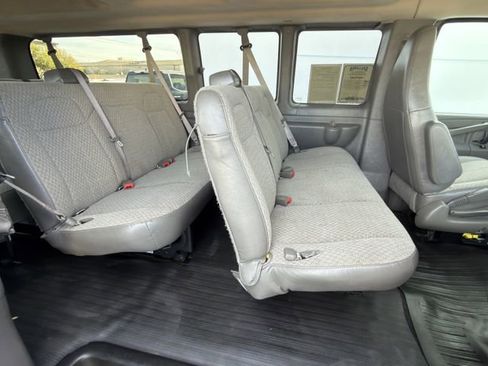 Used 2024 Chevrolet Express 3500 LT w/ LT Preferred Equipment Group image 25