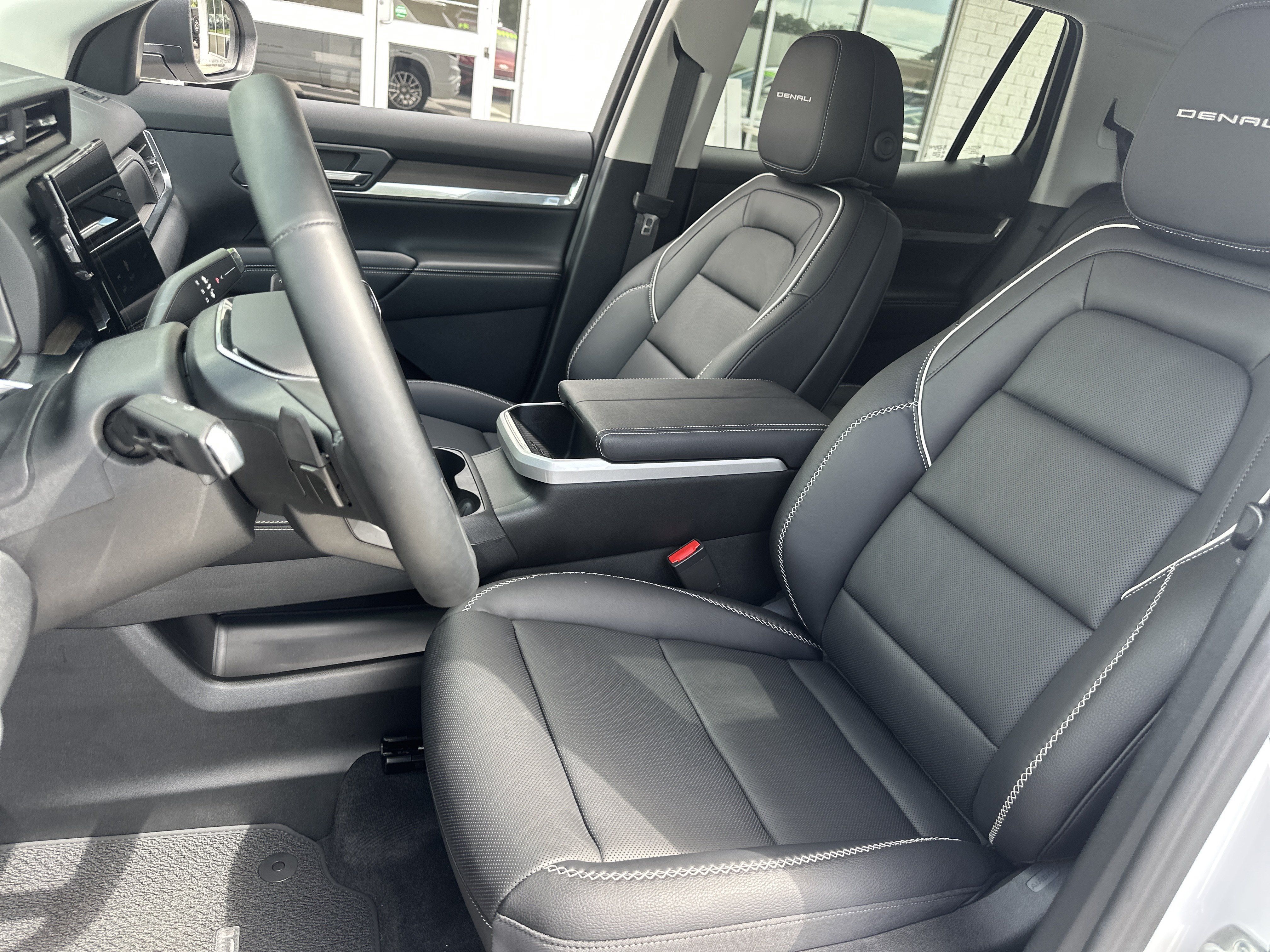 Used 2026 GMC Terrain Denali AWD/4WD image 11