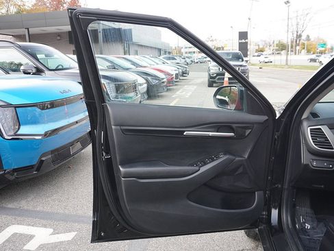 Used 2024 Kia Seltos LX image 20