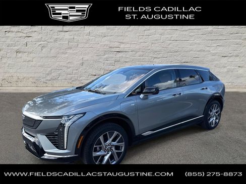 New 2026 Cadillac Optiq Luxury 2 image 1