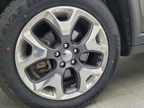 Used 2020 Jeep Compass Limited AWD/4WD image 31