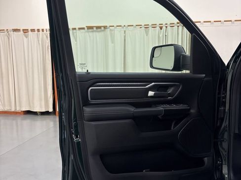 New 2026 RAM 1500 4x4 Crew Cab image 18