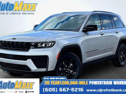 New 2026 Jeep Grand Cherokee Altitude