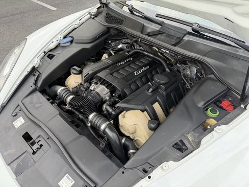 Used 2013 Porsche Cayenne Turbo AWD/4WD image 36