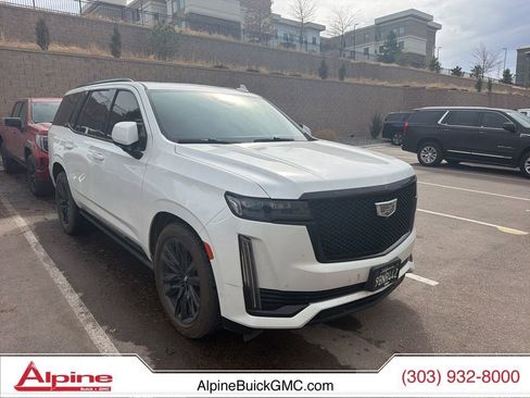 Used 2021 Cadillac Escalade Sport Platinum image 2