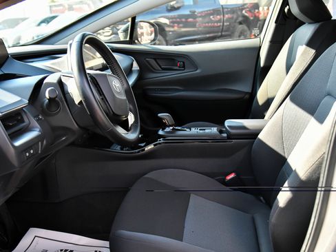 Used 2024 Toyota Prius LE FWD image 16