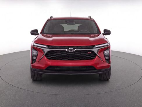Used 2024 Chevrolet Trax RS w/ Sunroof Package FWD image 5