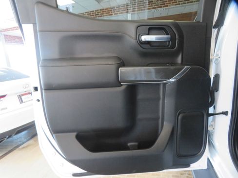 Used 2021 GMC Sierra 1500 AT4 w/ AT4 Value Package AWD/4WD image 18