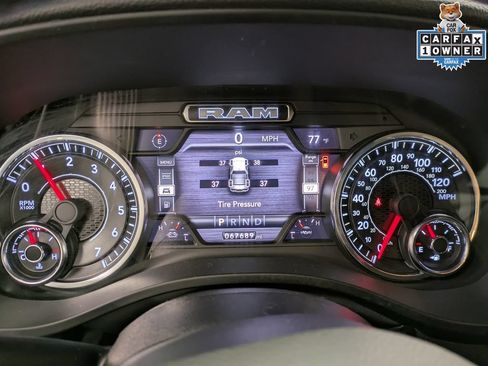 Used 2022 RAM 1500 Big Horn AWD/4WD image 16