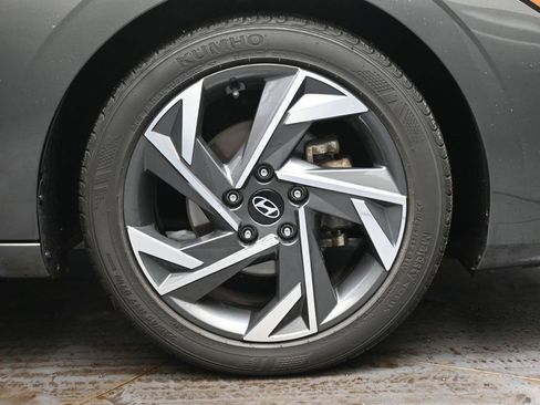 Certified 2024 Hyundai Elantra SEL w/ Convenience Package image 10