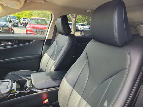 Used 2023 Lincoln Nautilus FWD w/ Premium Package image 15