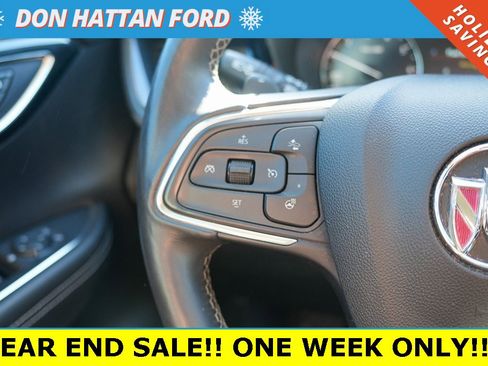 Used 2023 Buick Envision Preferred image 9